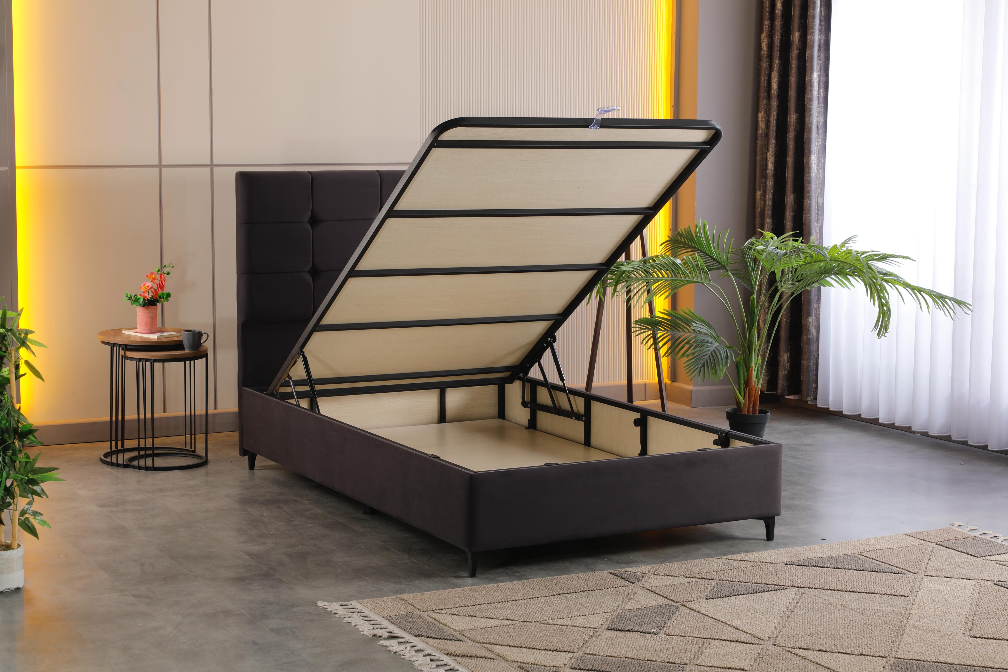 Απεικονίζεται το κρεβάτι Monaco ανασηκωμένο για να φανεί ο αποθηκευτικός του χώρος.